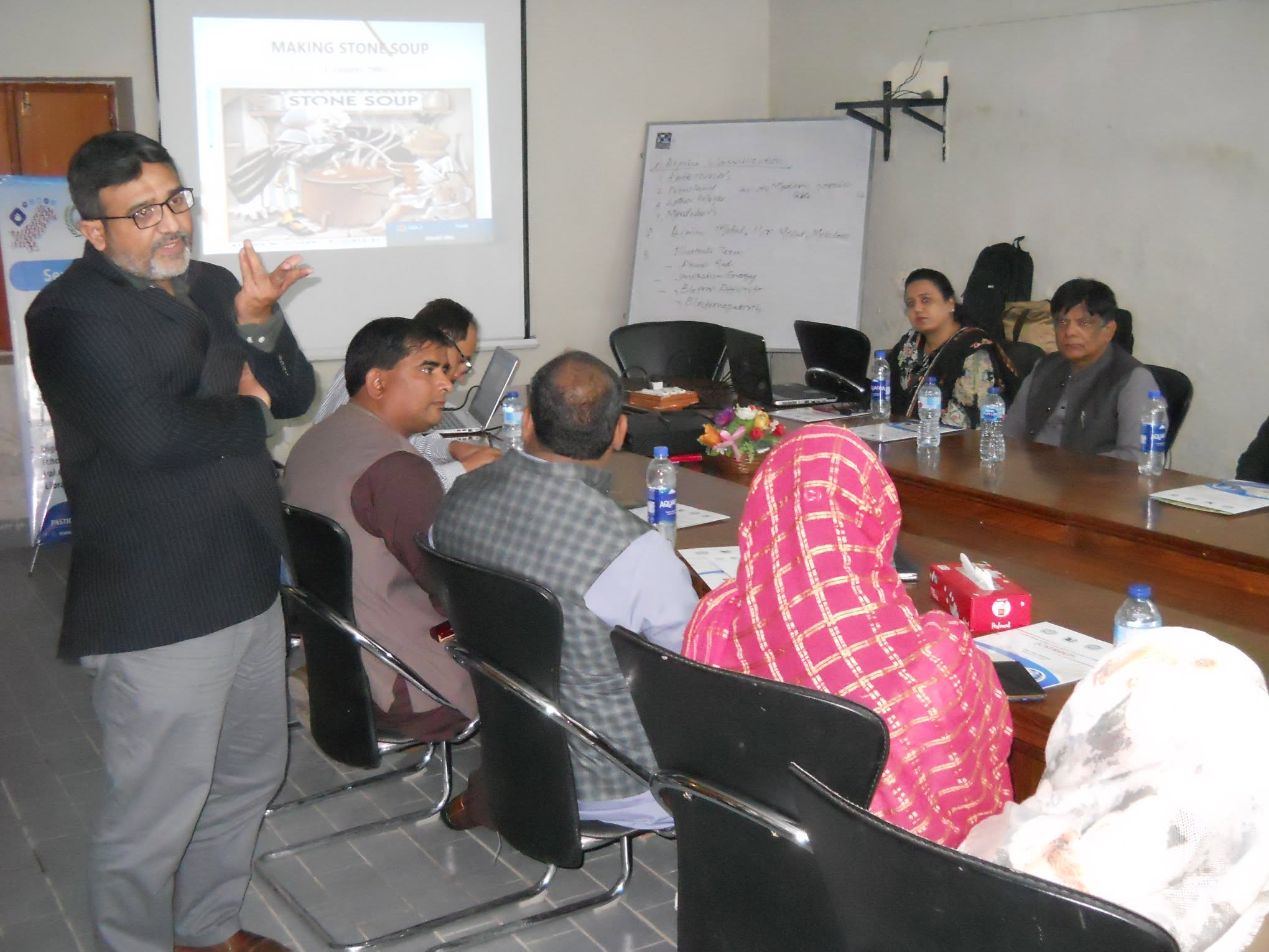 CSTRDLP awareness session in computer lab